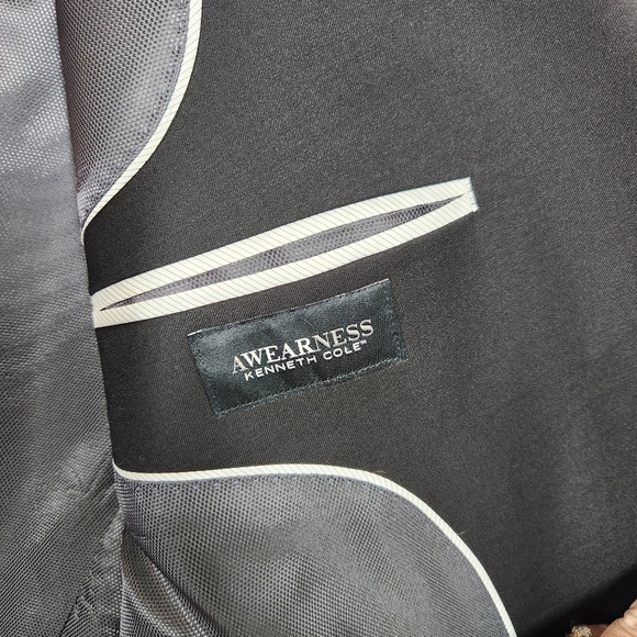 Kenneth Cole Navy Blue Men's Blazer. Sz 54 Regular - Picture 7 of 10